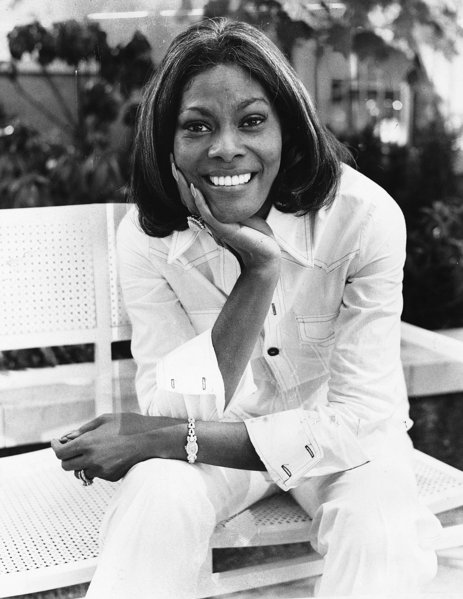 Dionne Warwick in 1975. Photo © Hulton-Deutsch Collection/CORBIS/Corbis via Getty Images.